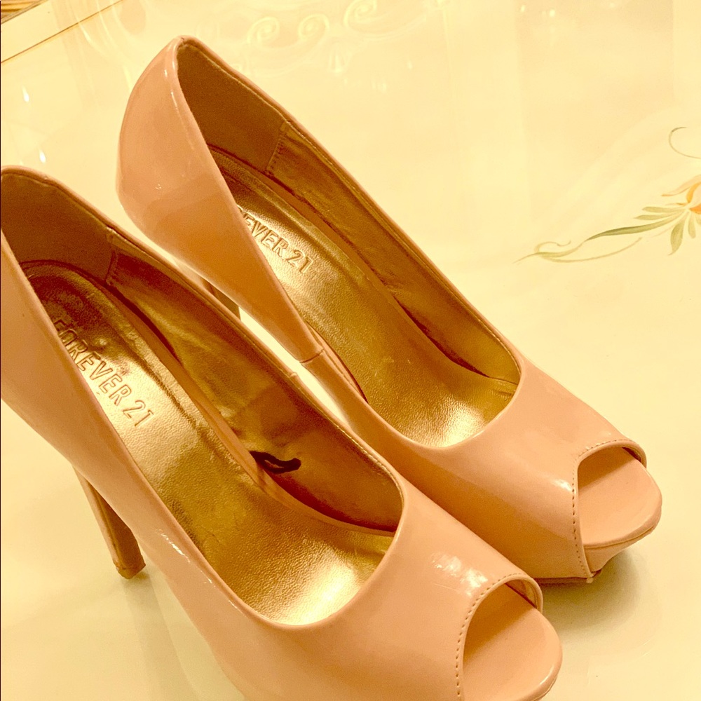 Peep toe heels